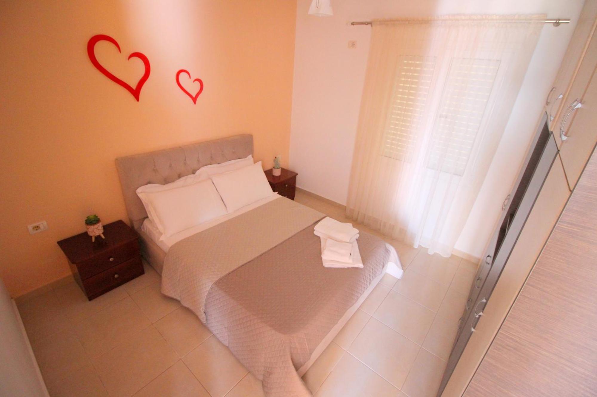Afrimi Relax Apartments Sarande Ngoại thất bức ảnh