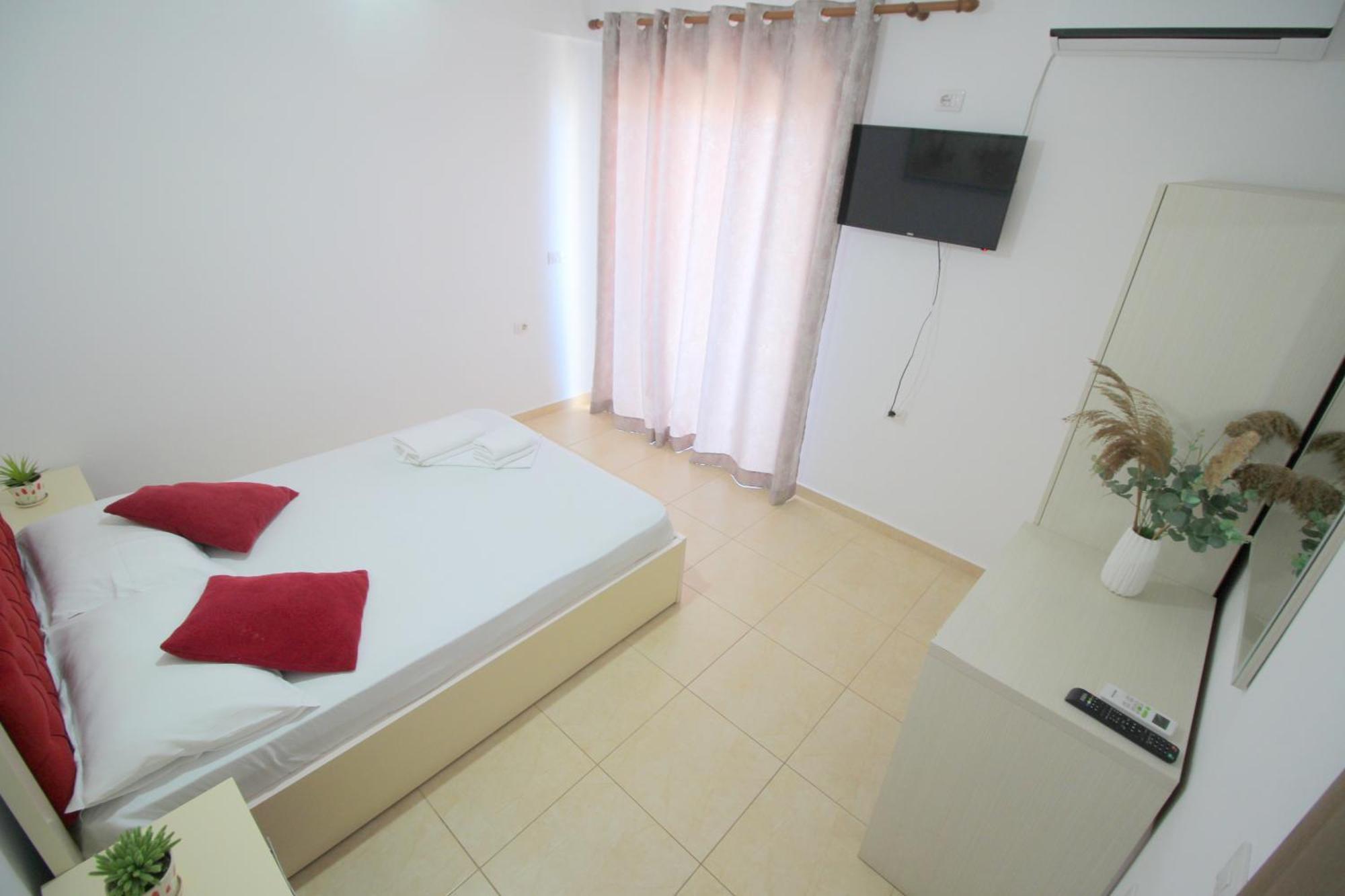 Afrimi Relax Apartments Sarande Ngoại thất bức ảnh